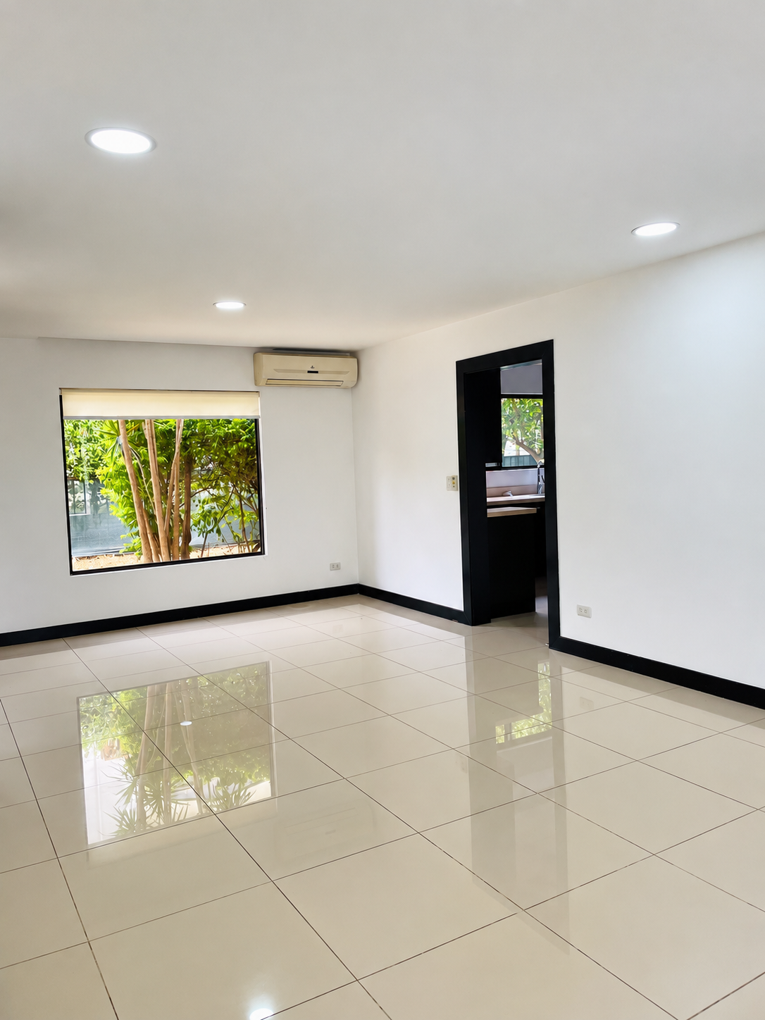 Casa Amplia en Condominio en Santa Ana — foto 2